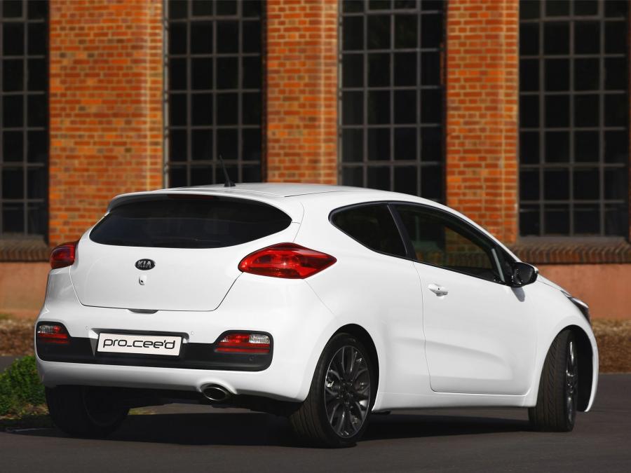  Kia pro_cee&rsquo;d 2013 года  (фото 41 из 51)